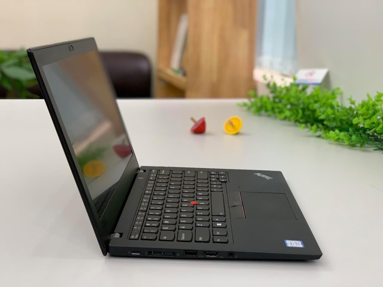 LANDMARK SALE: 12.5″ Lenovo ThinkPad Laptop-i7 Quad Core! Backlit Keyboard! FHD!