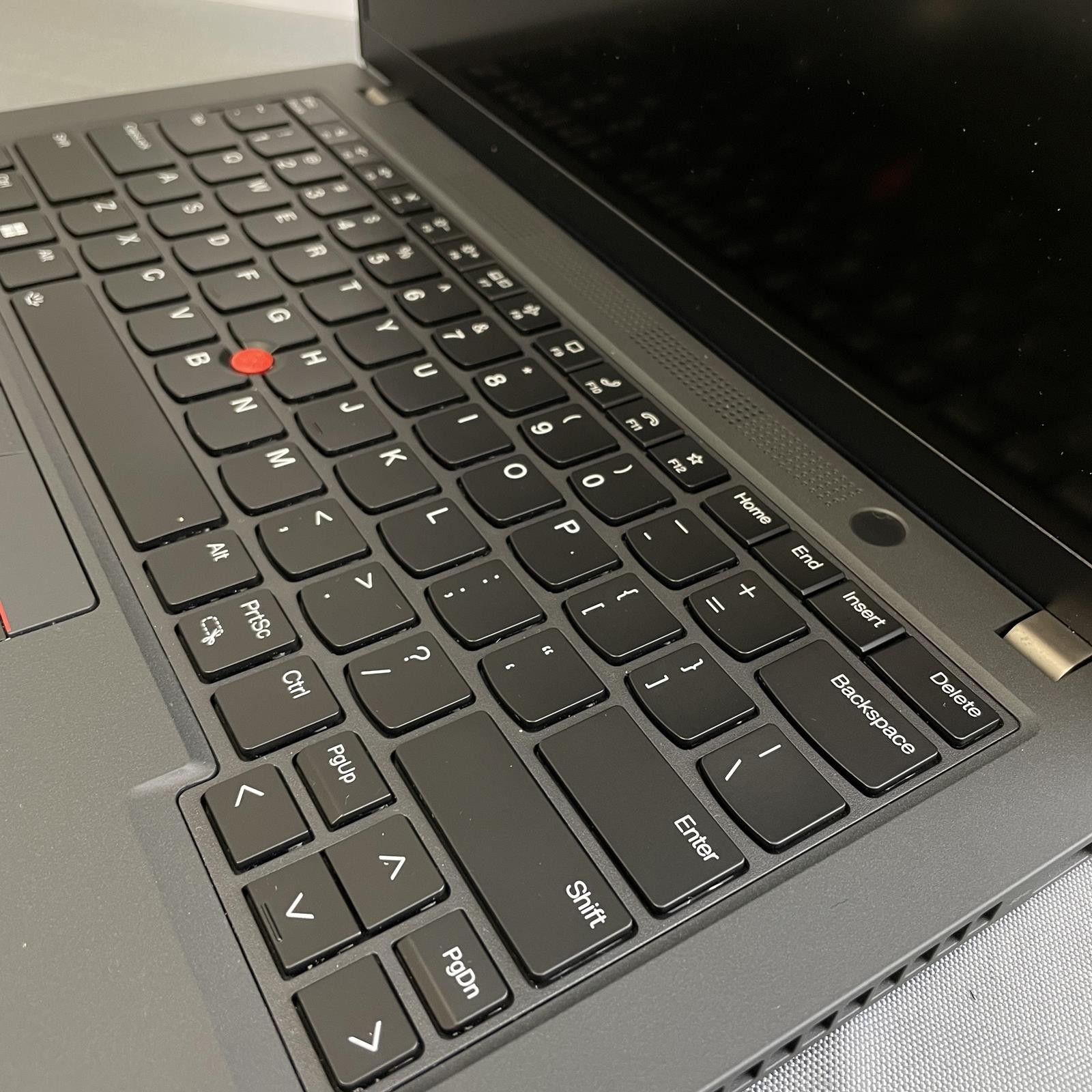 Lenovo ThinkPad T14 Gen 3 14″ 2.2K, i7-1270P, 16GB, 512GB NVMe, W11P | Good Cond