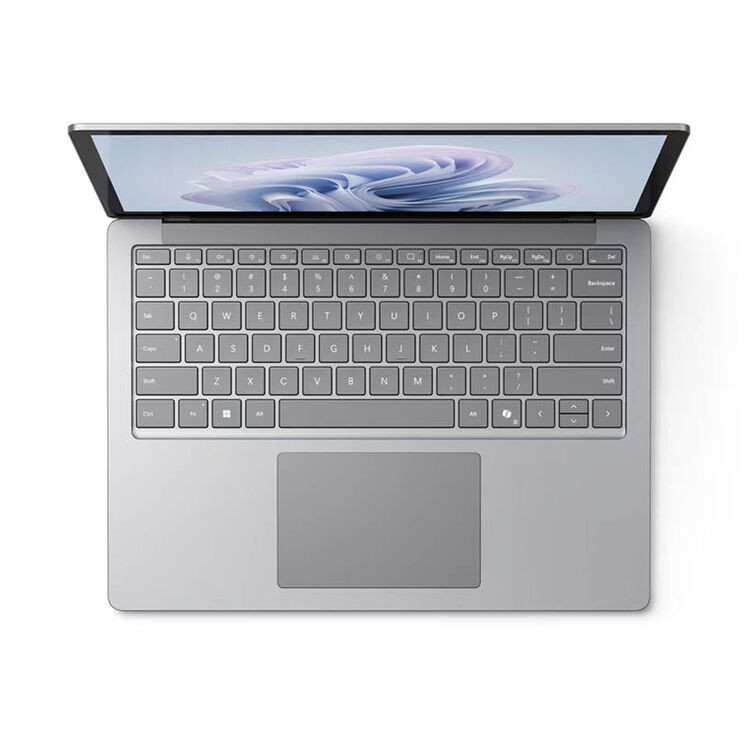 Microsoft Surface Laptop 13.5″ 2256 x 1504 Touch U5 16GB 256GB SSD
