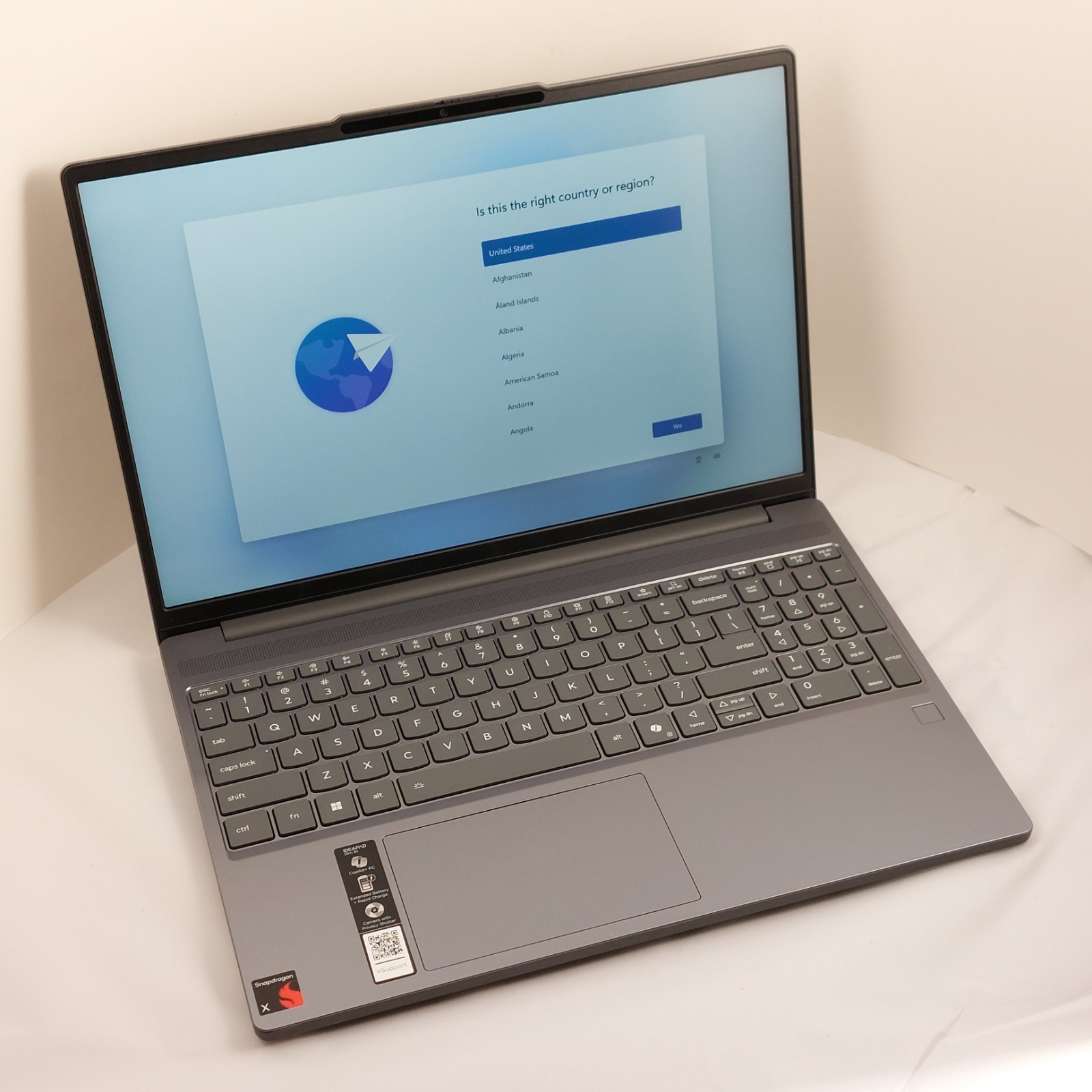 Lenovo IdeaPad Slim 3x 15.3 Touch Snapdragon X 16GB 1TB SSD GRAY -PLEASE READ