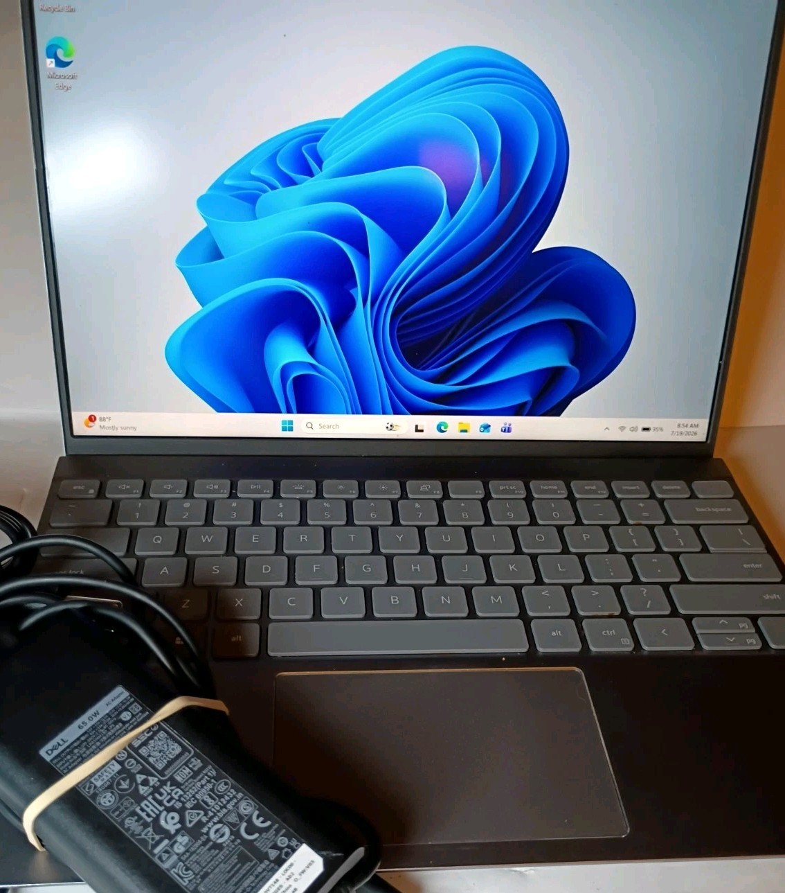 Dell Inspiron 13 5310 i5-11320H 16GB 128GB NVMe SSD 13.3″ Win 11 OEM 65W Charger