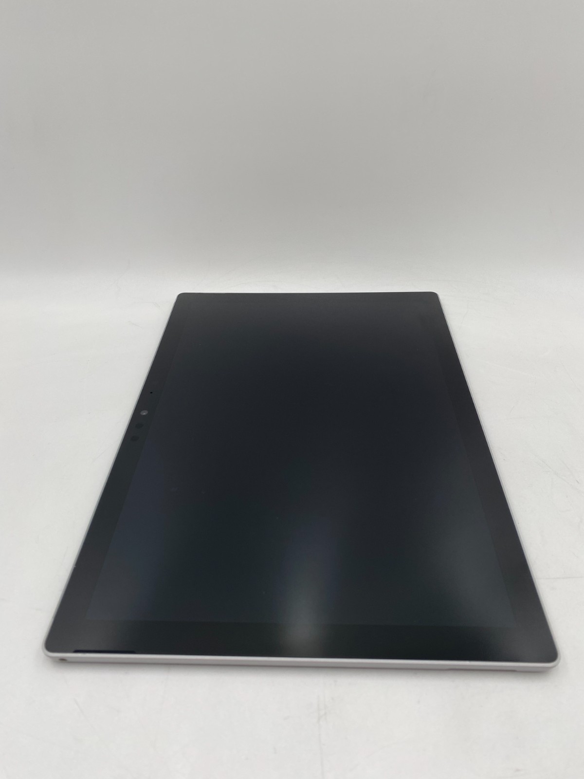 Microsoft Surface Pro 6 1796 i7-8650U 1.9GHz 256GB SSD 8GB DDR4 Silver FAIR/DENT